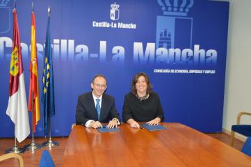 La Consejería de Economía, Empresas y Empleo y Gas Natural Castilla-La Mancha acuerdan colaborar en el fomento de empleo en la región  