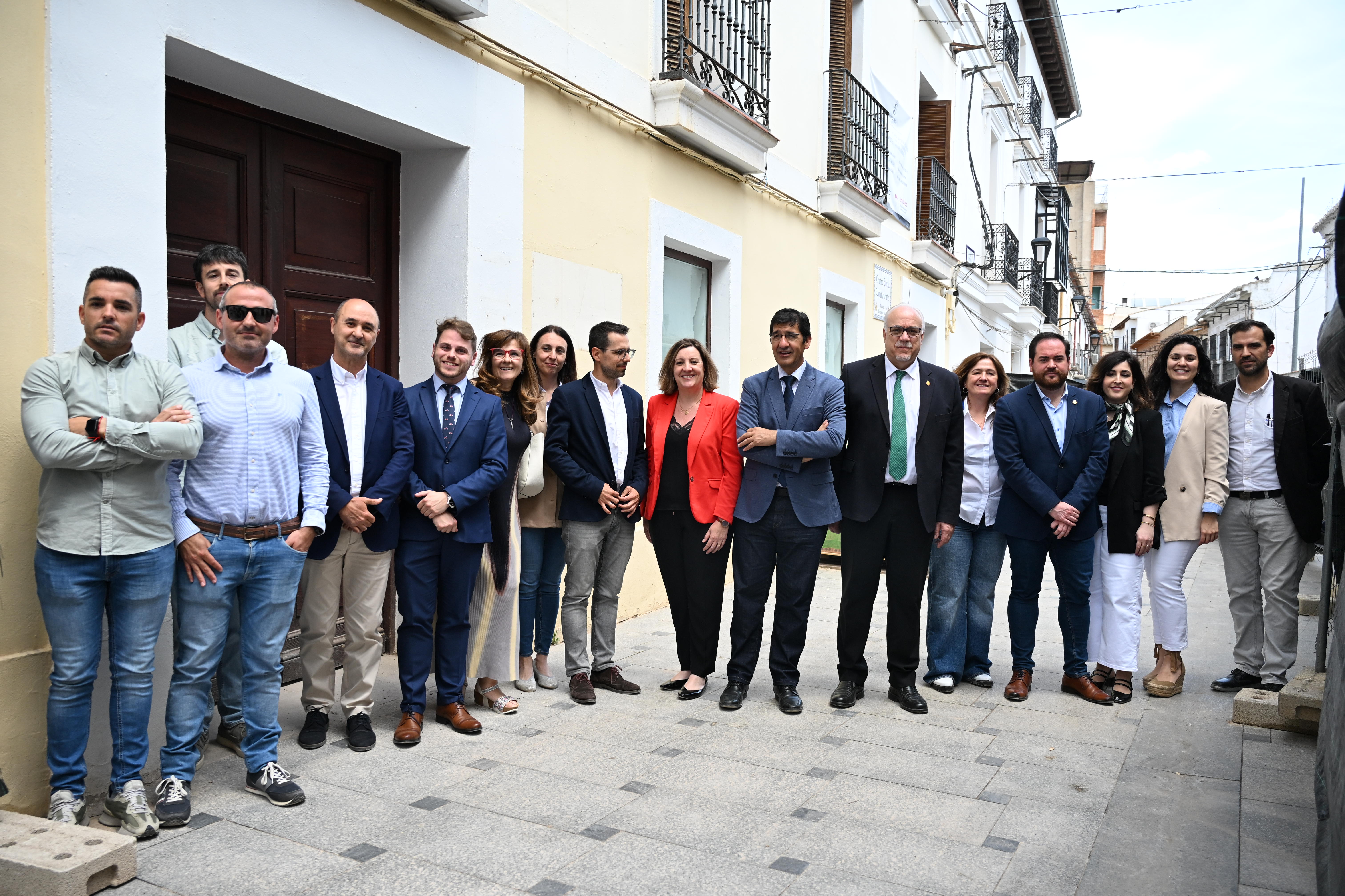 José Manuel Caballero y Patricia Franco han visitado el proyecto de la Oficina Emplea de Manzanares
