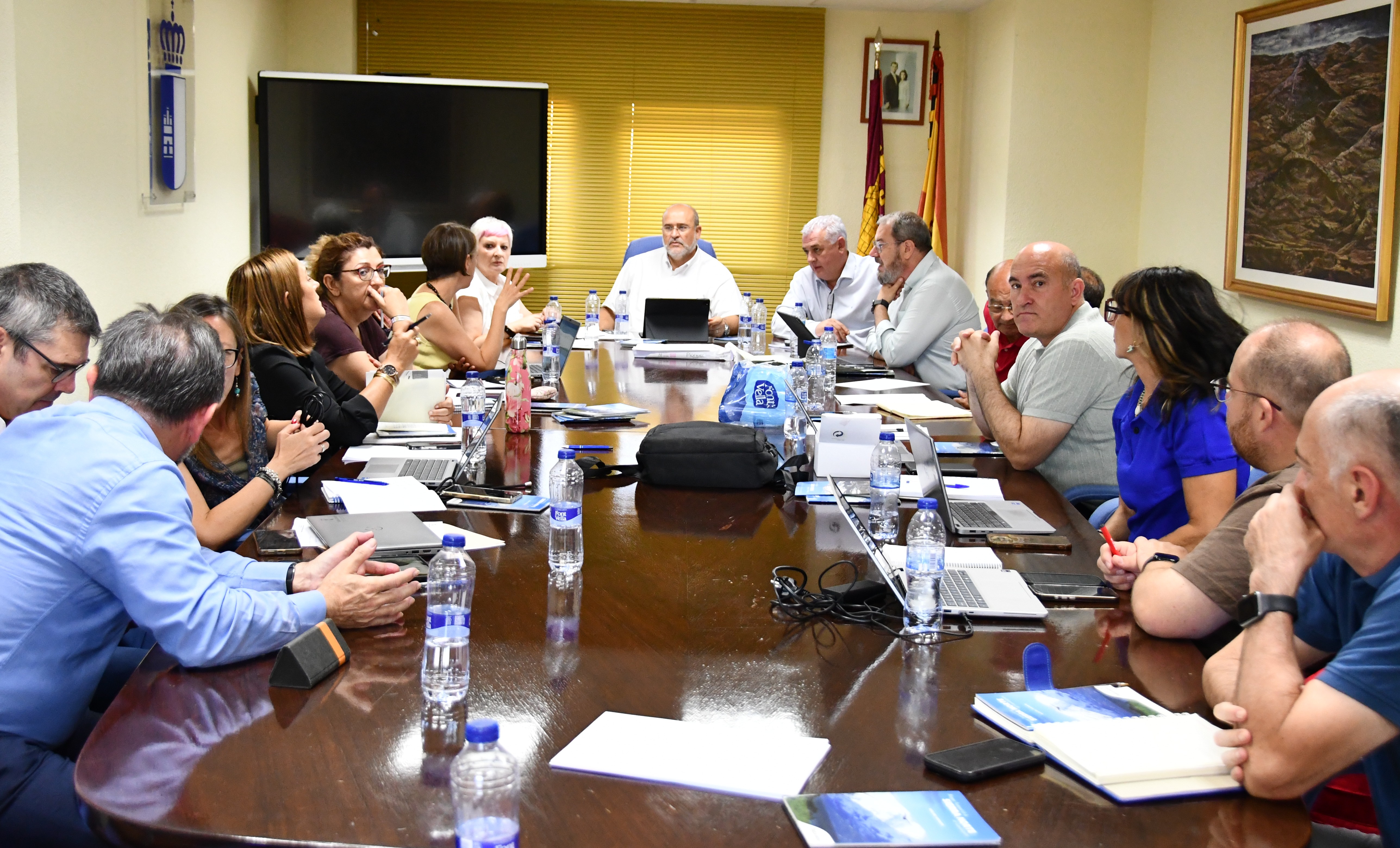 El Gobierno de CLM coordina con las distintas administraciones las actuaciones de emergencia y líneas de ayuda en la Sierra Norte de Guadalajara 2 El Gobierno regional coordina con las distintas administraciones las actuaciones de emergencia y líneas de ayuda en la Sierra Norte de Guadalajara