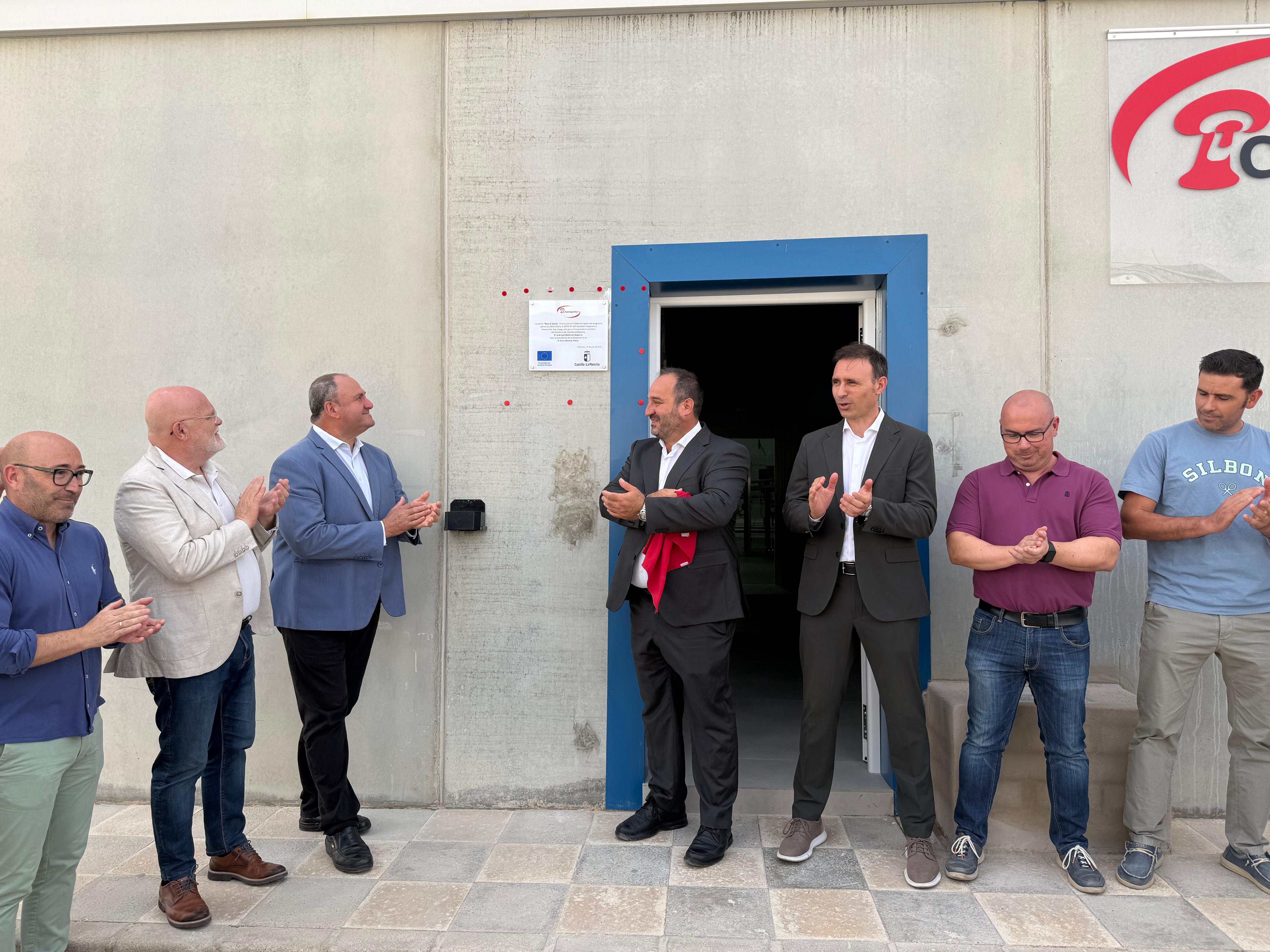 El Gobierno regional subraya que Champinter ejemplifica el modelo de agroindustria innovadora y sostenible que impulsa Castilla-La Mancha 2 El Gobierno regional subraya que Champinter ejemplifica el modelo de agroindustria innovadora y sostenible que impulsa Castilla-La Mancha