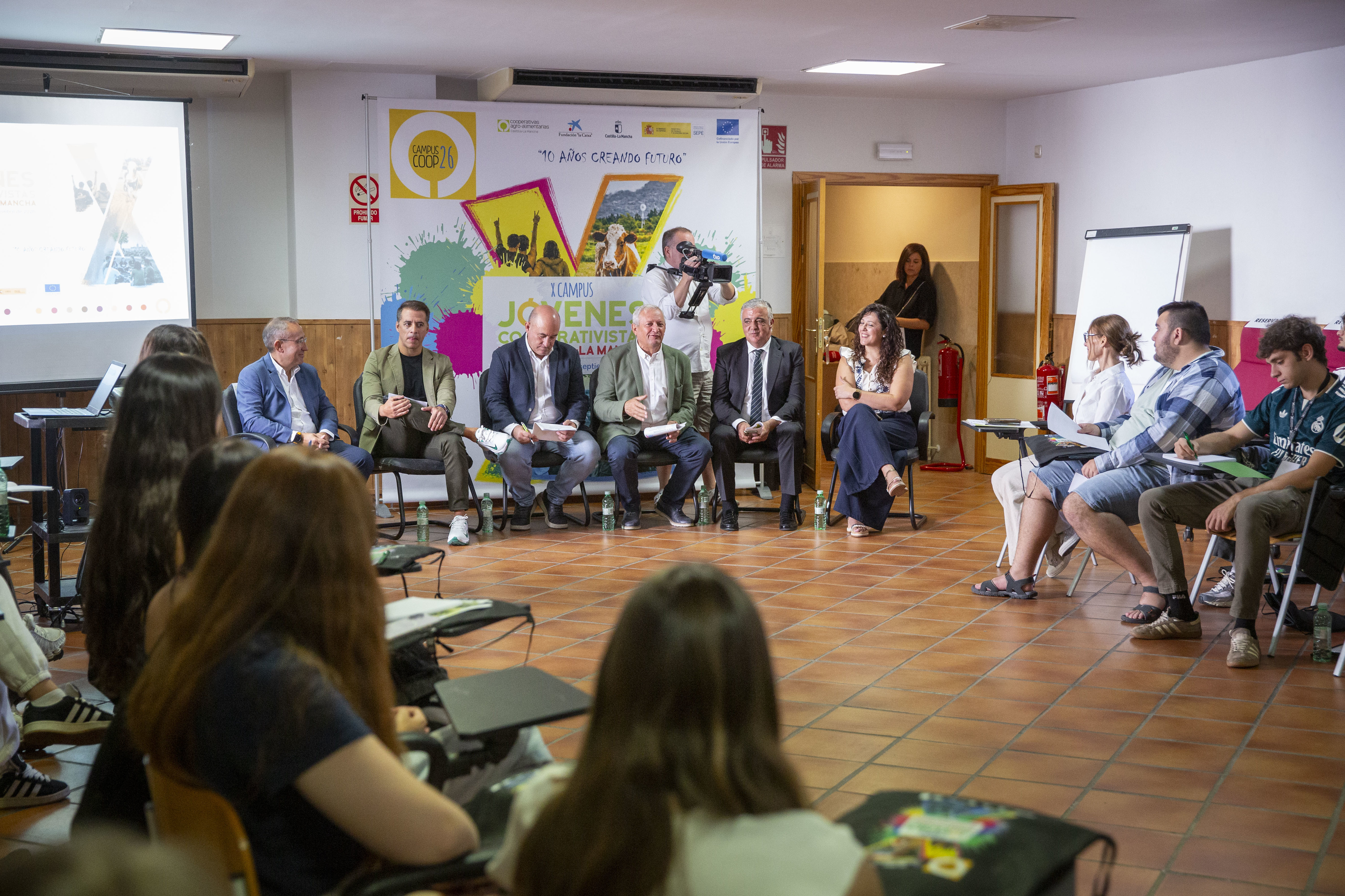 La Junta abonará este viernes otros 5,5 millones a 223 jóvenes incorporados al campo 3 El Gobierno regional abonará este viernes otros 5,5 millones a 223 jóvenes incorporados al campo