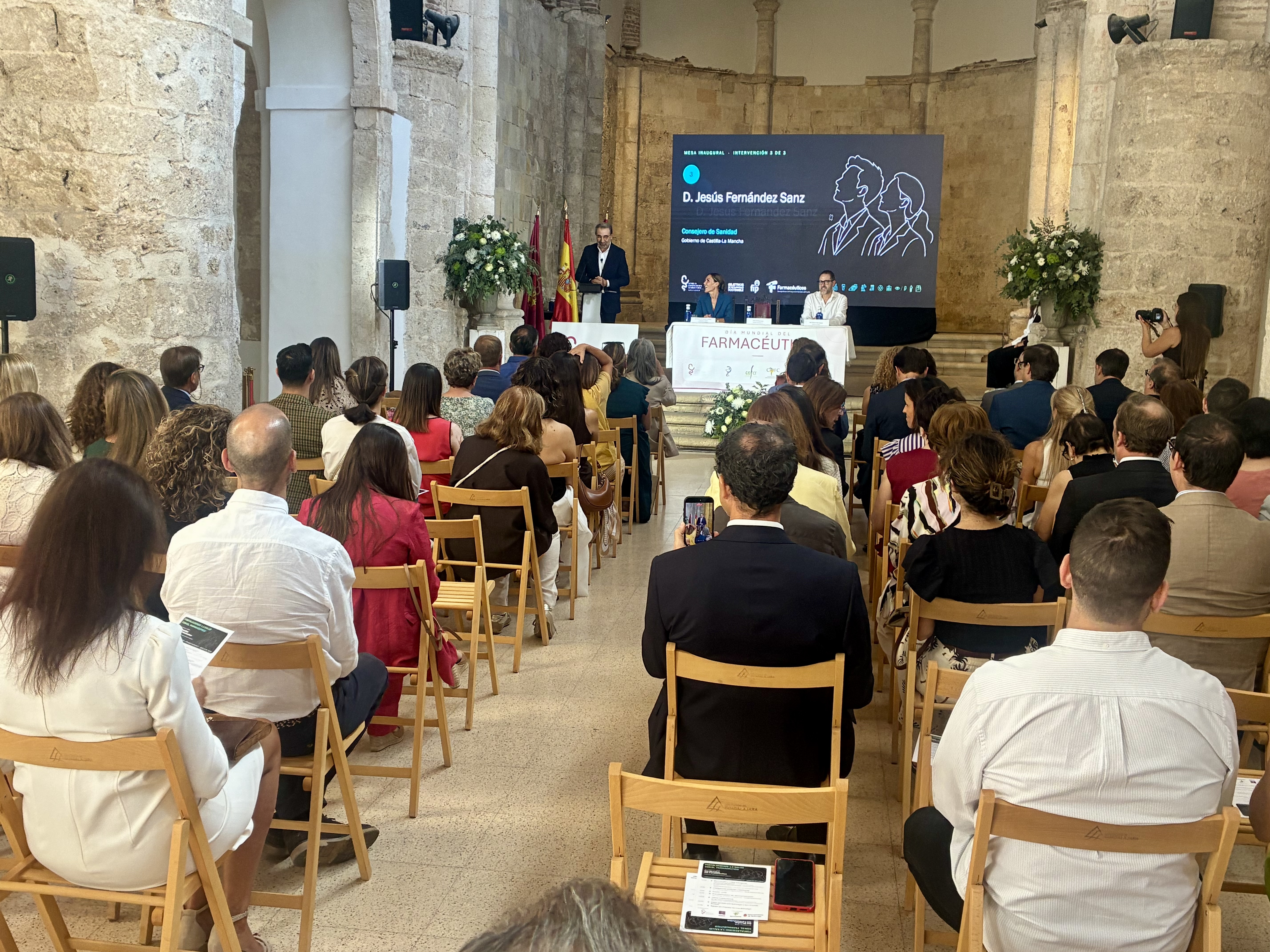 Más de 1.000 pacientes se han beneficiado ya de la entrega en proximidad de medicamentos de dispensación hospitalaria en zonas de intensa y extrema despoblación 2 Más de 1.000 pacientes se han beneficiado ya de la entrega en proximidad de medicamentos de dispensación hospitalaria en zonas de intensa y extrema despoblación