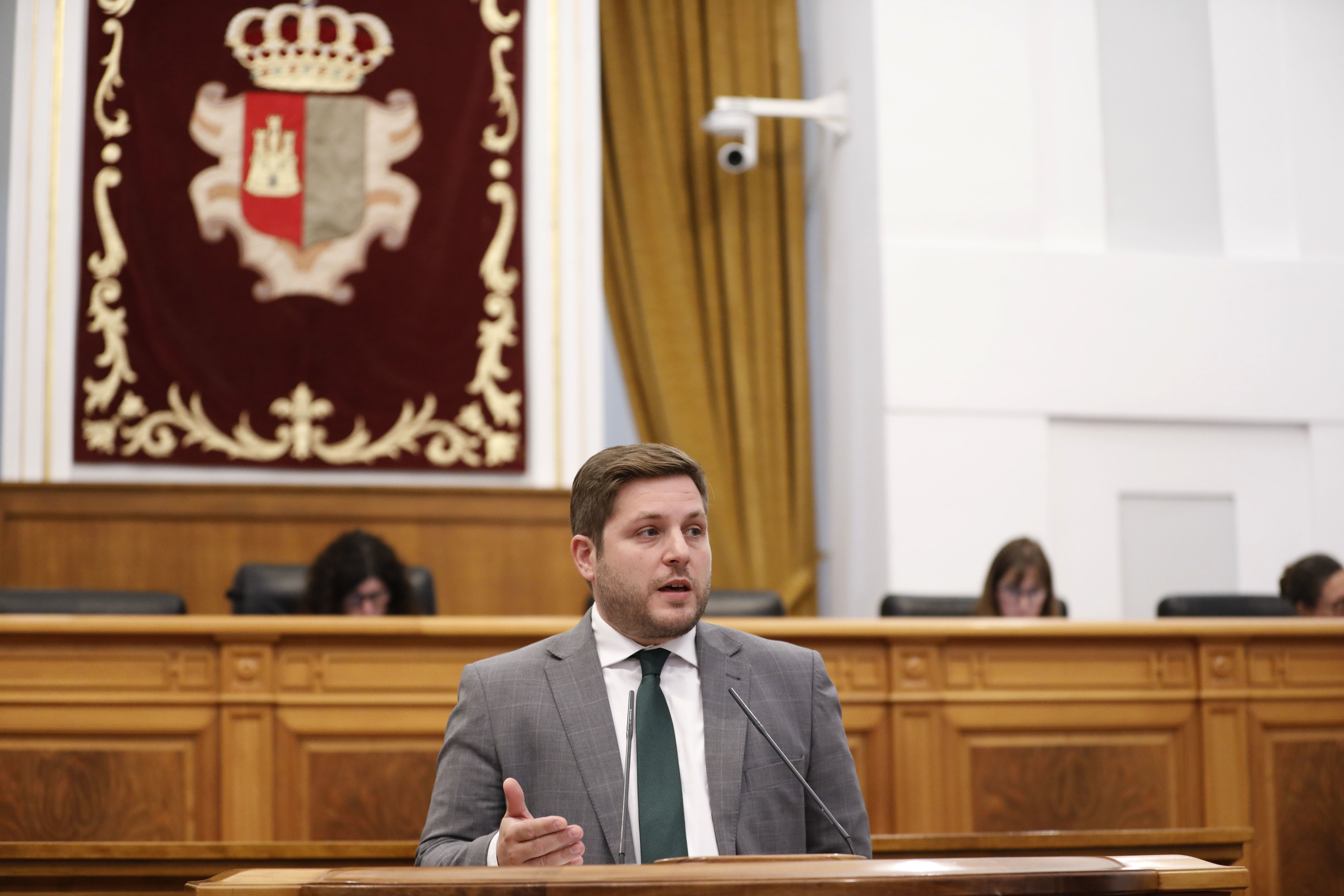 El Gobierno de Castilla-La Mancha presenta en las Cortes un informe sobre infraestructuras de transporte