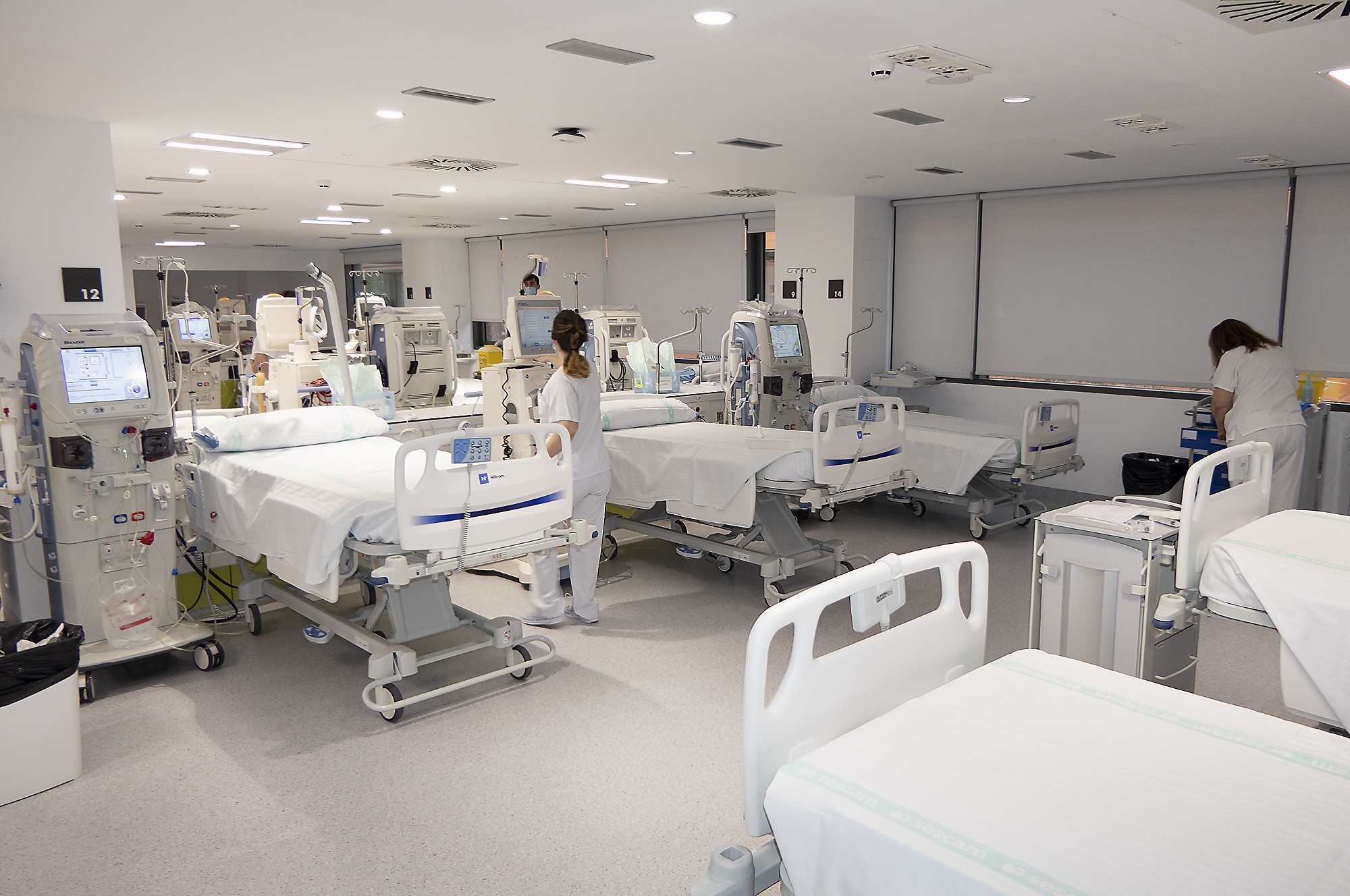 Enfermeras del Hospital Universitario de Guadalajara participan en un manual nacional sobre la atención a la enfermedad renal