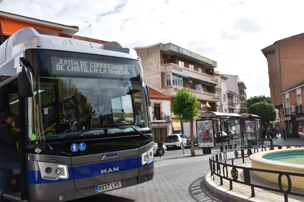 El Gobierno regional llega a los casi 1,5 millones de viajes bonificados en transporte público y amplía las ayudas para facilitar la movilidad
