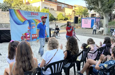 Un momento de la inauguración de la exposición que acoge el Archivo Provincial.