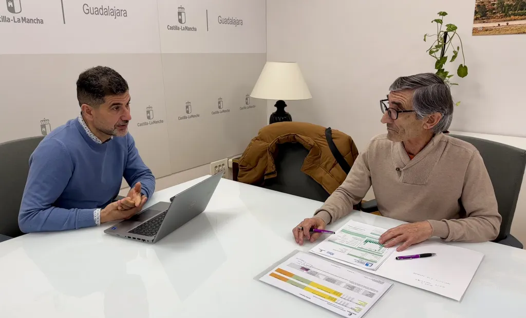 El delegado de Fomento se reúne con el alcalde de Trijueque