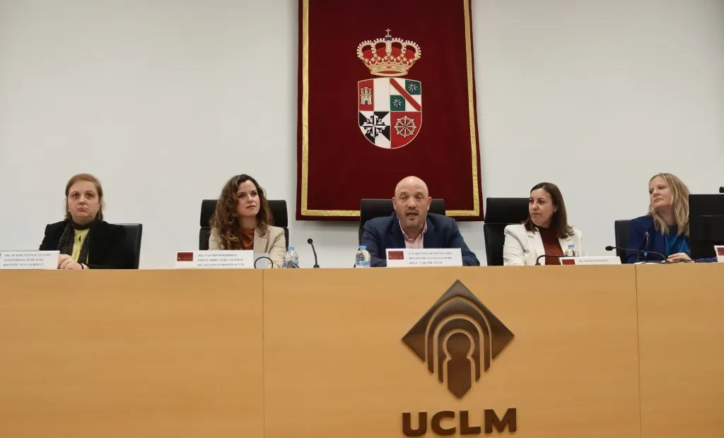 El Gobierno de Castilla-La Mancha acerca al alumnado universitario las oportunidades que ofrece Europa para su formación y movilidad