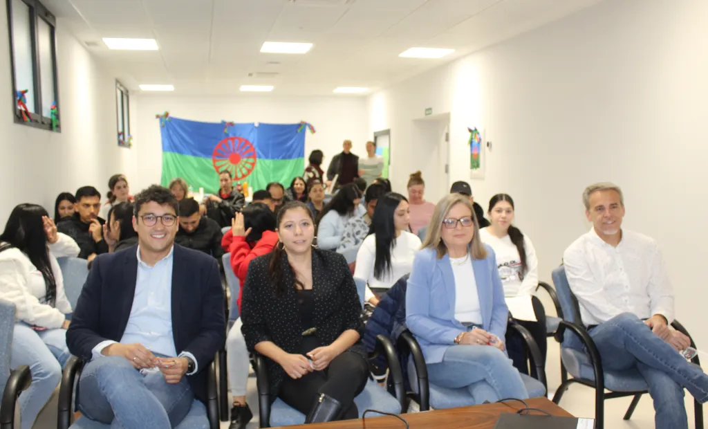 acto con motivo del Dia Internacional del Pueblo Gitano
