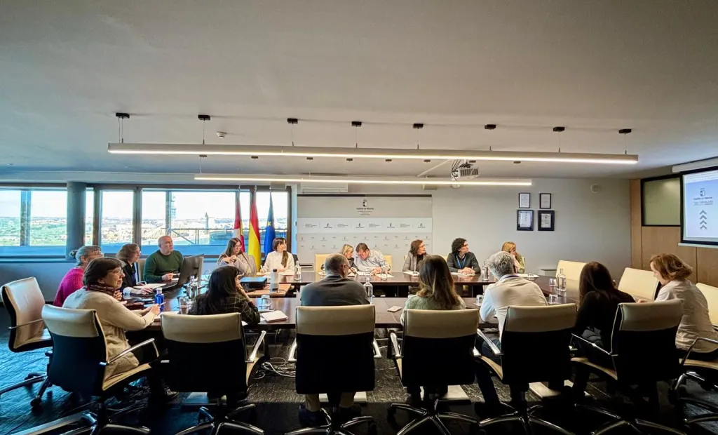 La Consejería de Agricultura, Ganadería y Desarrollo Rural está realizando una evaluación de la evolución de la participación de las mujeres en los espacios de poder del medio rural desde la aprobación de la Ley del Estatuto de las Mujeres Rurales de Castilla-La Mancha.