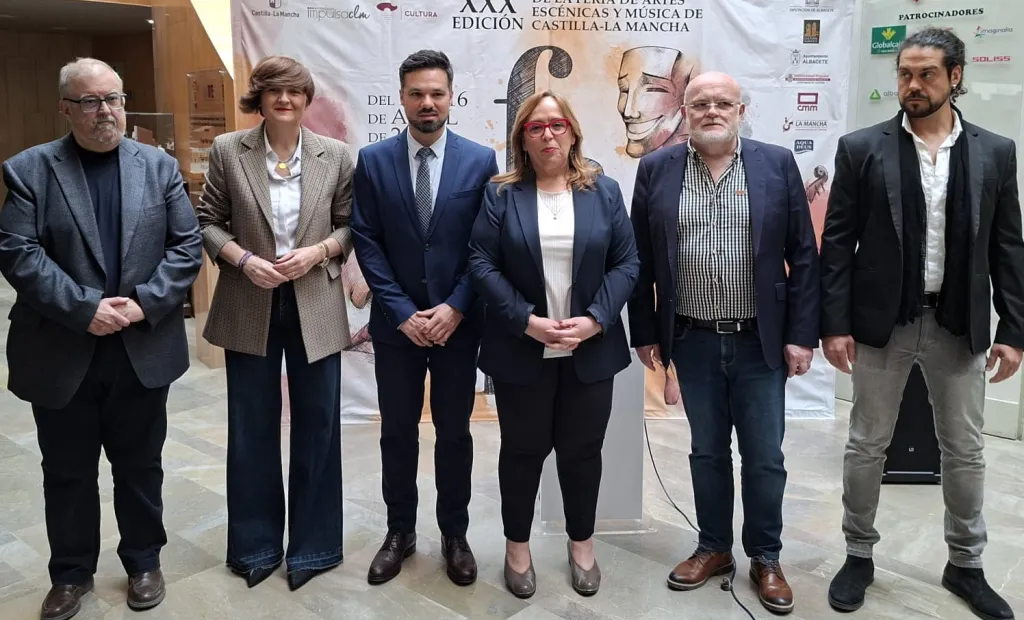 Carmen Teresa Olmedo en la exposición ´30 años de Feria de Artes Escénicas y Musicales de Castilla-La Mancha´