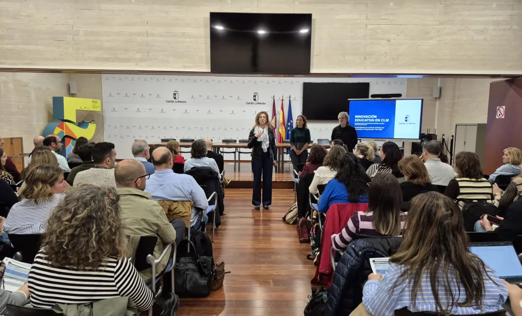 La directora general de Innovación Educativa y Centros, Mariló Pérez, ha participado en una jornada que se ha celebrado en Toledo