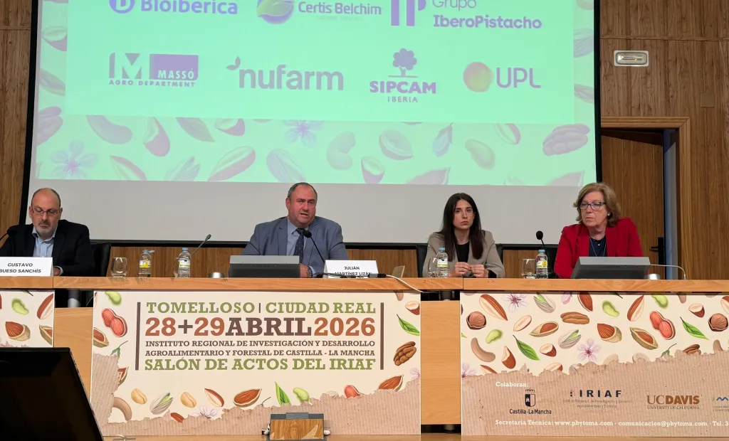 La inversión total en infraestructuras juveniles durante la legislatura asciende a 2,4 millones de euros, con un fuerte impulso especialmente a partir de 2025. Este crecimiento evidencia una clara apuesta por la modernización y mejora de la red de albergues y campamentos en la región. Así lo ha señalado el director general de Juventud y Deportes, Carlos Yuste, en una reunión del Comité Ejecutivo de la Red Española de Albergues Juveniles-REAJ, que se ha celebrado en la ciudad de Madrid, en la que también ha