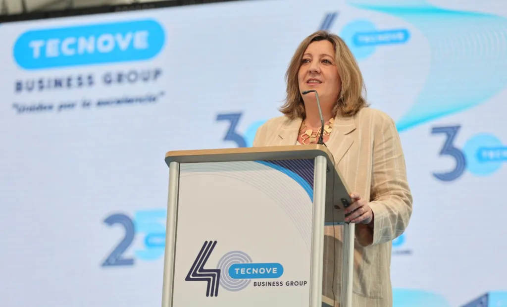 La consejera de Economía, Empresas y Empleo ha participado en el acto del 40 aniversario de Tecnove