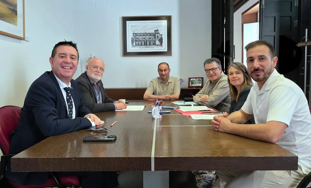 Reunión con el sector cuchillero