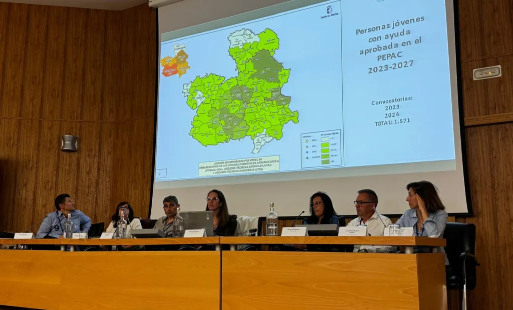 El Gobierno regional celebra una jornada técnica para seguir avanzando en las políticas de incorporación de jóvenes al campo