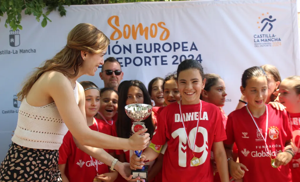 El Gobierno de Castilla-La Mancha reafirma su compromiso con el deporte escolar durante la clausura de la Liga Provincial Alevín de Fútbol