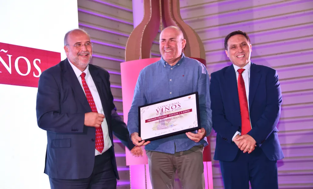 MARTÍNEZ GUIJARRO EN ENTREGA PREMIOS VINOS CUENCA