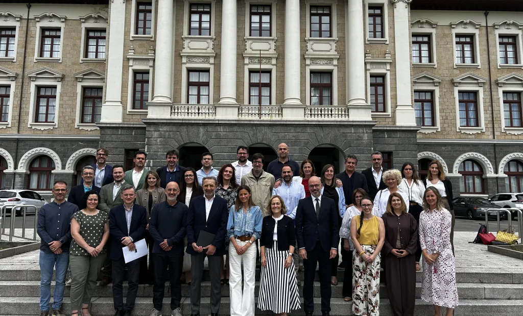 El Gobierno de Castilla-La Mancha continuará apostando por la formación de los mandos intermedios para el desarrollo del talento en el SESCAM