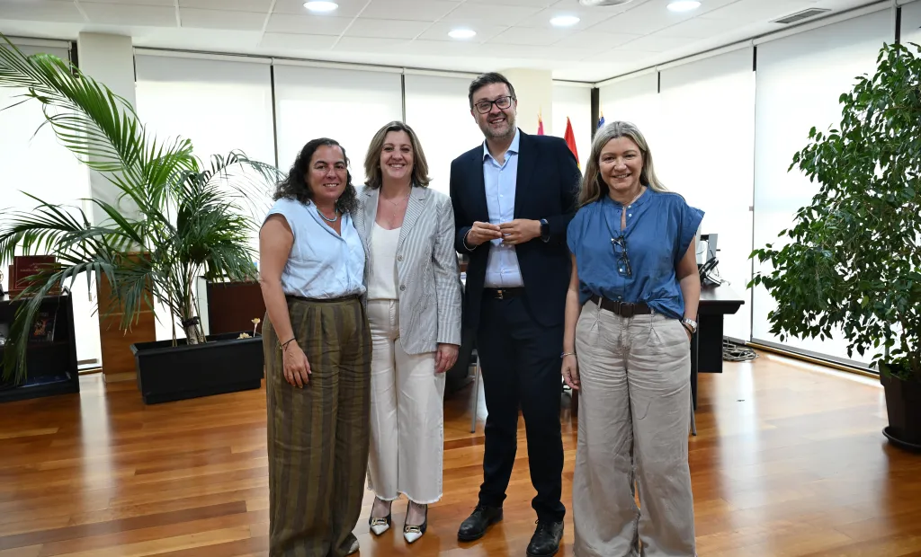 El Gobierno regional pone sus herramientas de formación al alcance de Hydnum Steel para cubrir los perfiles de la acería verde de Puertollano