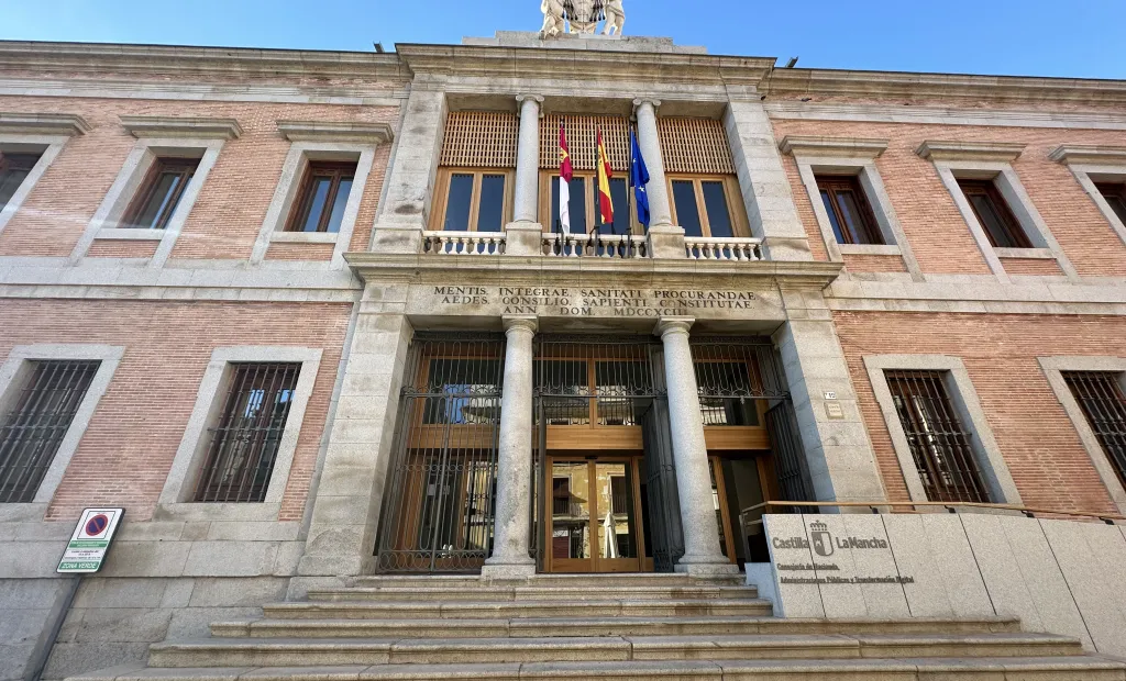 Castilla-La Mancha se sitúa como la comunidad autónoma de régimen común que más ha reducido el peso de su deuda pública en relación con el trimestre anterior