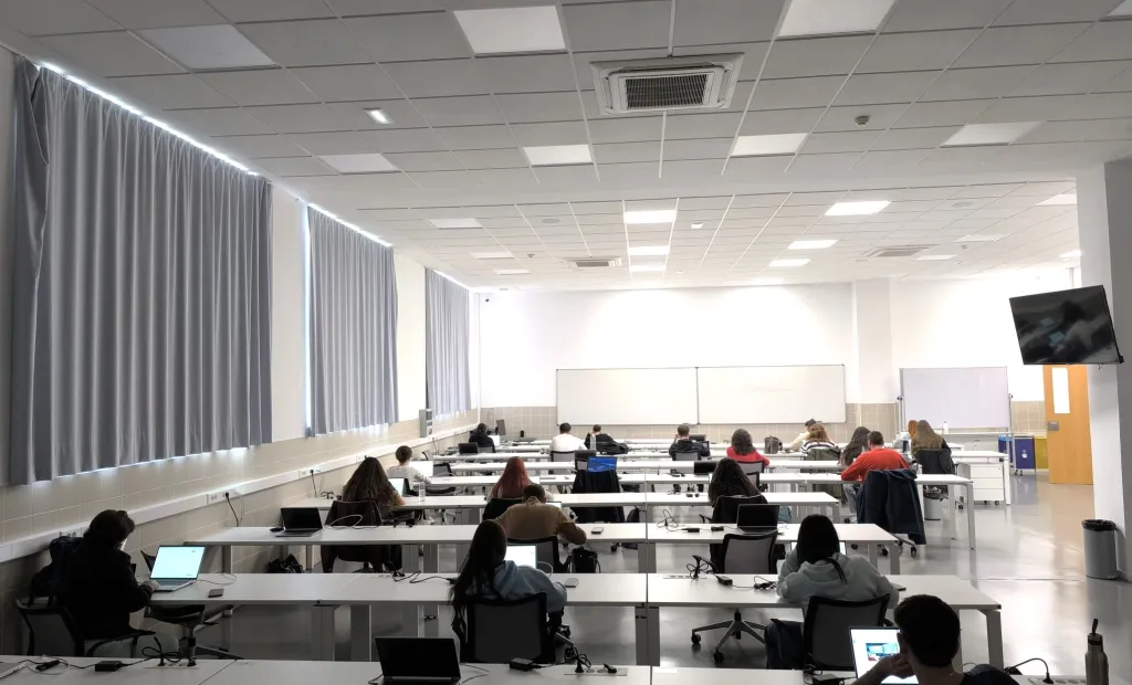 El Gobierno regional sigue avanzando con los exámenes en competencias digitales sumando ya más de 900 certificaciones oficiales superadas