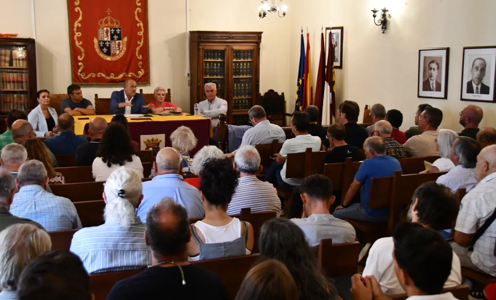 EL VICEPRESIDENTE PRIMERO PRESIDE LA REUNIÓN DEL PLAN DE RECUPERACIÓN DE LA SIERRA NORTE DE GUADALAJARA CON ALCALDES DE LA ZONA