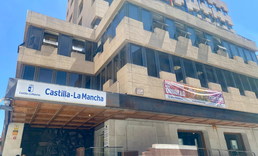 La delegada de la Junta valora los datos de afiliación a la Seguridad Social y el paro del mes de junio en la provincia