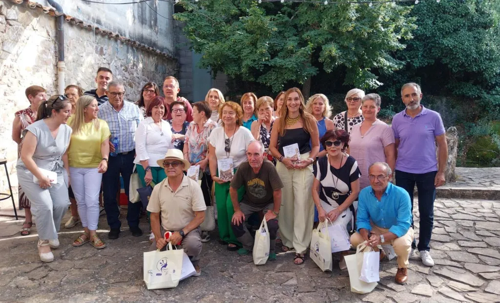El Gobierno regional posibilita la recuperación del legado femenino rural en el municipio de Checa
