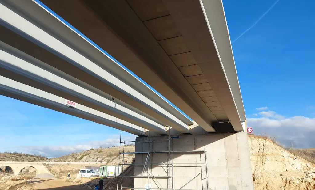 El Gobierno regional concluye la obra de emergencia y reabre al tráfico el puente sobre el río Piedra en Embid tras una inversión de 882.000 euros