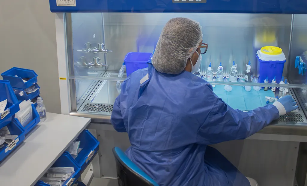 La Gerencia de Atención Integrada de Hellín reforma el Servicio de Farmacia para dotar de más espacio y seguridad a pacientes y profesionales
