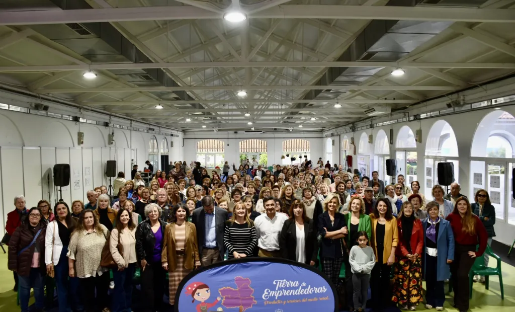 Jornada de conclusiones del proyecto “Mujeres Rurales y Cultura Emprendedora” de FADEMUR
