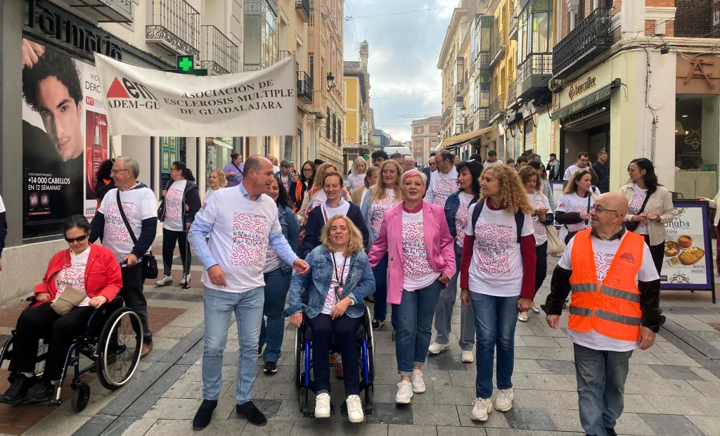 V Marcha por la esclerosis múltiple ADEMGU