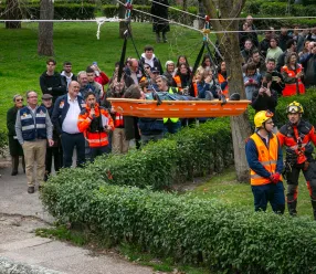El consejero de Hacienda, Administraciones Públicas y Transformación Digital, Juan Alfonso Ruiz Molina junto al vicepresidente primero, José Luis Martínez Guijarro han participado en un simulacro en la ciudad de Cuenca