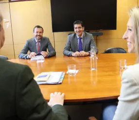 El Gobierno de Castilla-La Mancha traslada a la Comisión Europea sus avances con la Ley de Accesibilidad Universal y pide garantizar fondos comunitarios para esta materia