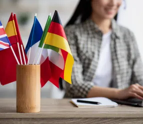 El Gobierno regional apuesta por la formación docente plurilingüe para reforzar la cultura bilingüe en los centros educativos