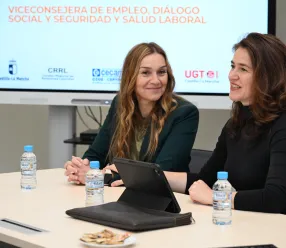 	La jornada ha sido inaugurada por la viceconsejera de Empleo, Diálogo Social y Seguridad y Salud Laboral, Nuria Chust,