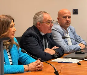 Castilla-La Mancha incrementa un 50% la financiación de los proyectos de párkinson y refuerza la atención con más plazas, inversión y servicios