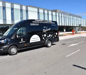 Autobús que presta el servicio