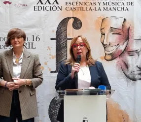 Carmen Teresa Olmedo ha inaugurado la exposición ´30 años de Feria de Artes Escénicas y Musicales de Castilla-La Mancha´