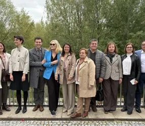 El Gobierno de Castilla-La Mancha ha reafirmado hoy, en el marco de la celebración estatal del Día Internacional del Pueblo Gitano, su compromiso con la igualdad, la inclusión y el reconocimiento institucional de la población gitana, en una jornada de especial valor simbólico y político que coincide con la reciente toma de conocimiento, por parte del Consejo de Gobierno, de la Estrategia Regional de Igualdad, Inclusión y Participación del Pueblo Gitano de Castilla-La Mancha 2026-2030.