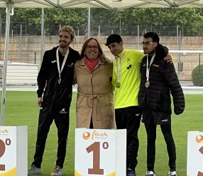 La viceconsejera con alguno de los ganadores