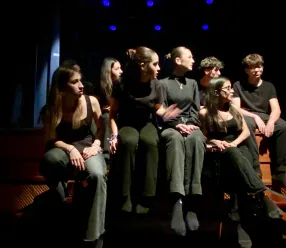 Primer espectáculo teatral del alumnado del IES San Isidro de Azuqueca de Henares