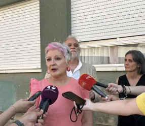 La delegada de la Junta y el delegado de Educación, Cultura y Deportes informan sobre las obras de mejora y acondicionamiento de los centros educativos
