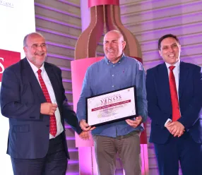 MARTÍNEZ GUIJARRO EN ENTREGA PREMIOS VINOS CUENCA