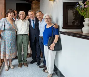 El jefe del Gobierno regional, Emiliano García-Page, preside, en la localidad ciudadrealeña de Viso del Marqués, el acto de apertura de la Hospedería ´La Almazara del Marqués´