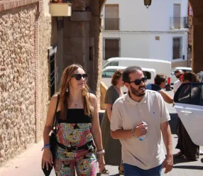 El Gobierno de Castilla-La Mancha reconoce el papel de las mujeres en el arte urbano rural en el Festival Astarté de Iniesta