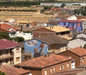 El Gobierno de Castilla-La Mancha reconoce el papel de las mujeres en el arte urbano rural en el Festival Astarté de Iniesta
