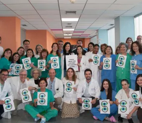 La Gerencia de Alcázar de San Juan recibe el primer premio por una innovadora técnica aplicada a la cirugía de catarata pediátrica