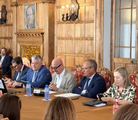 El Gobierno regional reclama un sistema de financiación que garantice la igualdad de la ciudadanía y tenga en cuenta el coste real de prestar los servicios